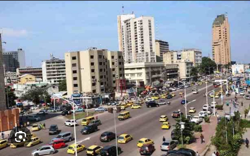 Kamerhe approuve le cahier des charges  de la commission ad-hoc chargée notamment d'étudier et de faire des propositions sur les problèmes d’insalubrité et des embouteillages à Kinshasa