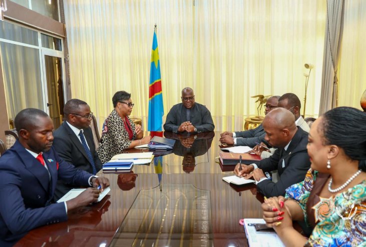Les institutions de la RDC coûtent 451 millions USD rien qu’au 1er semestre 2024, dénonce « Le Congo n’est pas à vendre »
